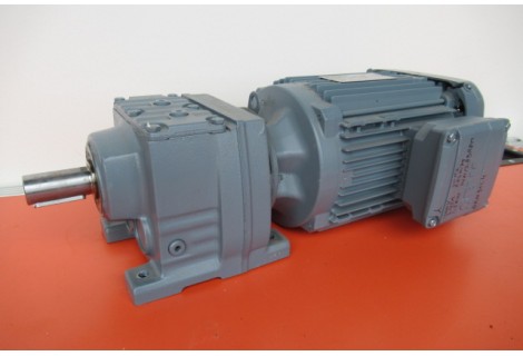 289 RPM 1,5 kW Asmaat 25 mm. USED for test.